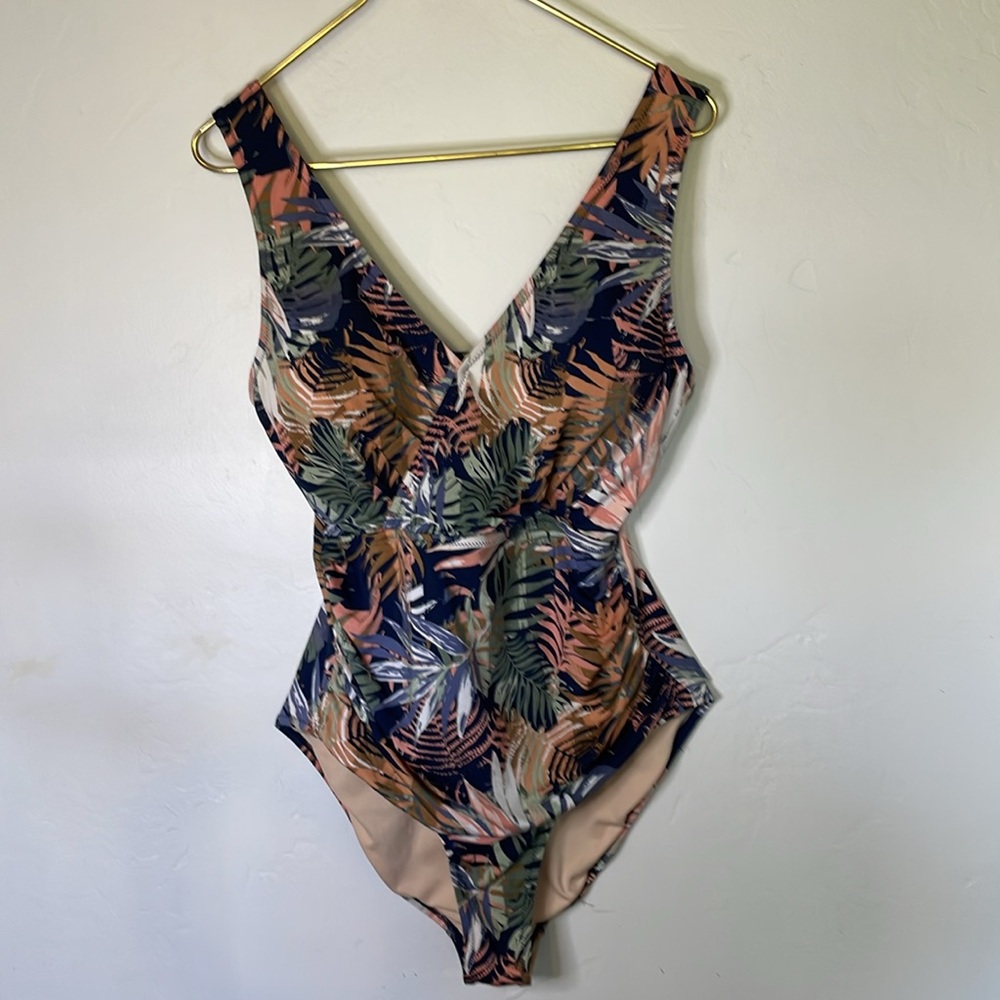 Garnet Hill Ruched V Neck One Piece Swimsuit Size 12